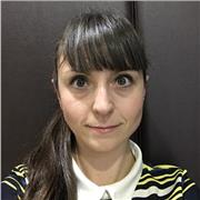 Profesora de lengua castellana y literatura para alumnos de primaria